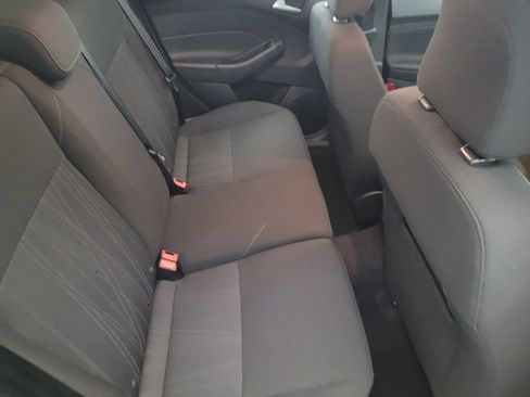 Used 2017 Ford Focus SE w/ Interior Protection Package image 19