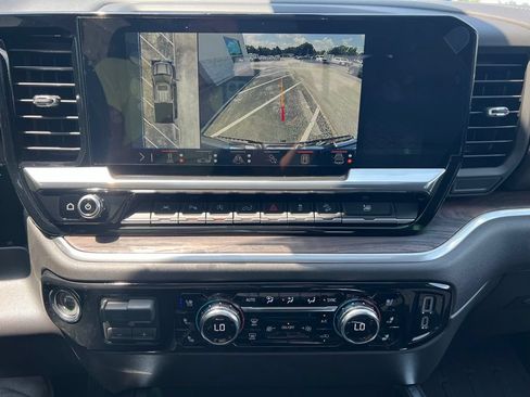 New 2026 GMC Sierra 1500 SLT w/ SLT Premium Plus Package AWD/4WD image 18
