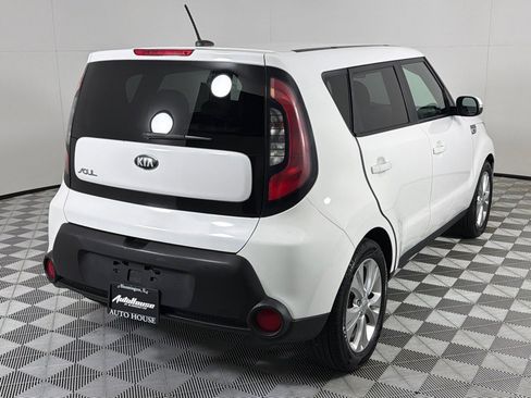 Used 2014 Kia Soul + FWD image 5