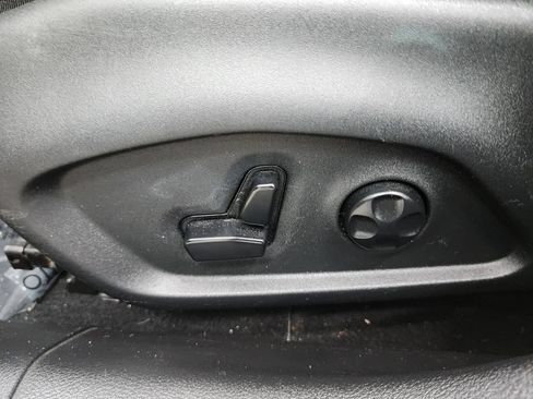 Used 2018 Jeep Compass Limited AWD/4WD image 13