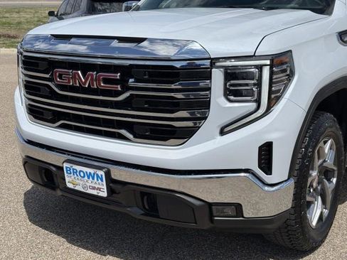 New 2026 GMC Sierra 1500 SLT RWD image 16