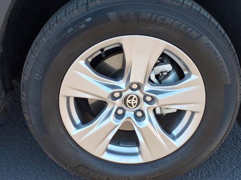 Used 2024 Toyota RAV4 XLE image 9