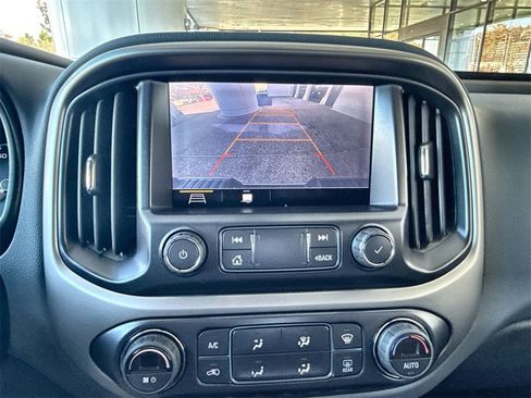 Used 2021 Chevrolet Colorado Z71 image 14