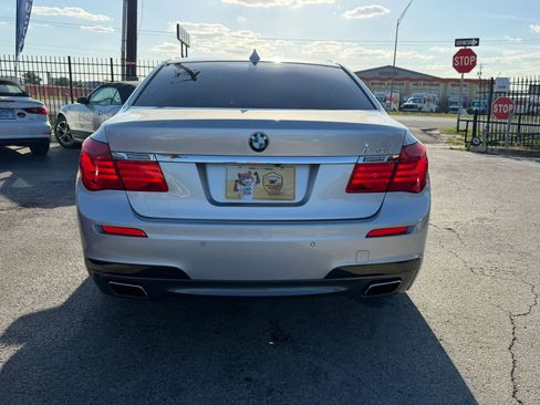 Used 2011 BMW 750i RWD image 5