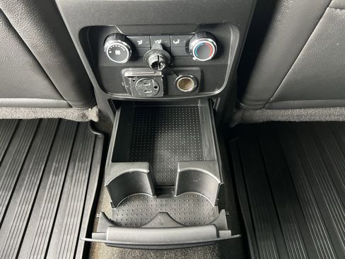 Used 2015 Ford Flex SEL w/ Equipment Group 202A AWD/4WD image 40