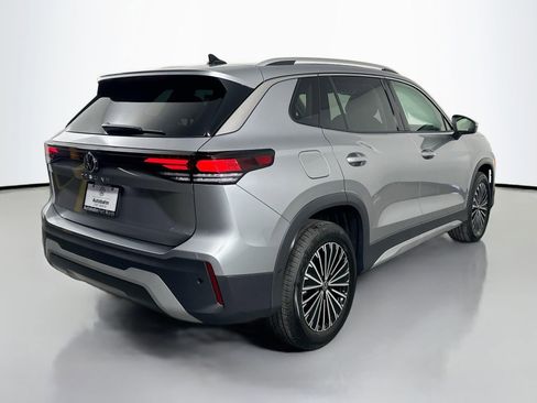 Certified 2025 Volkswagen Tiguan S image 6