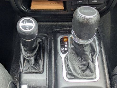Used 2020 Jeep Gladiator Sport w/ Quick Order Package 24S AWD/4WD image 11