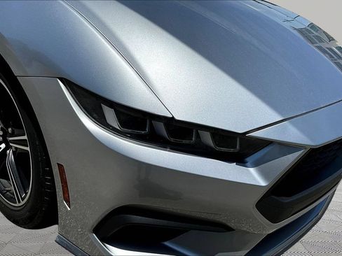 Used 2024 Ford Mustang Premium RWD image 29