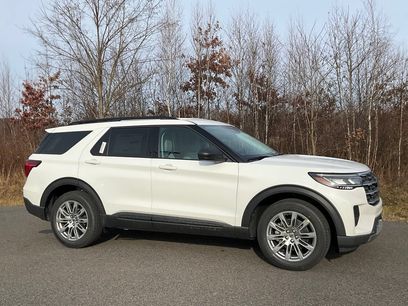 New 2026 Ford Explorer Active w/ Active Comfort Package