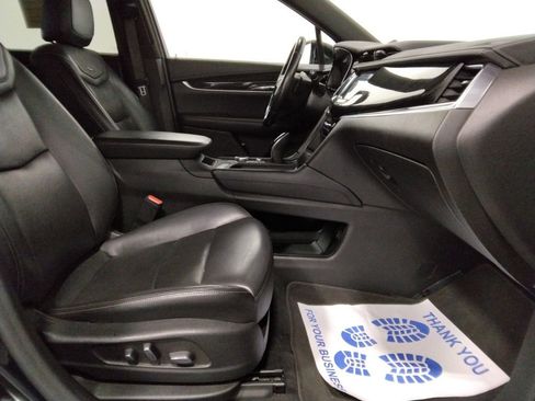 Used 2022 Cadillac XT6 Premium Luxury image 43