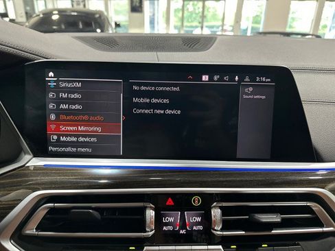 Used 2021 BMW X7 xDrive40i w/ M Sport Package AWD/4WD image 71