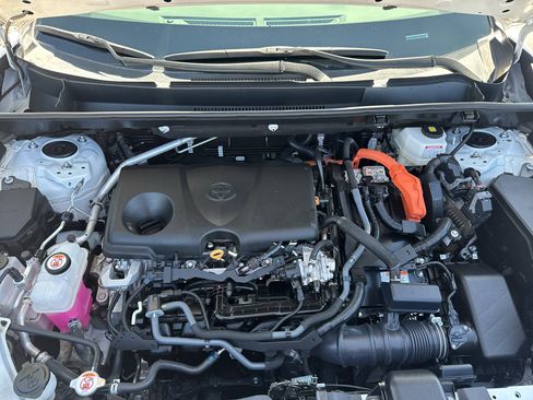 Certified 2024 Toyota RAV4 XLE AWD/4WD image 16