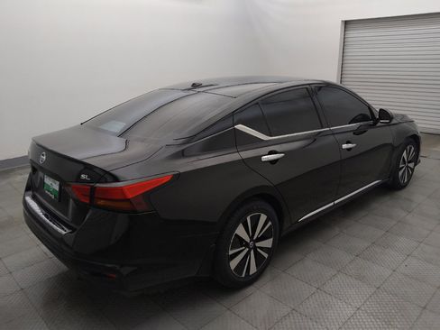Used 2020 Nissan Altima 2.5 SL FWD image 9