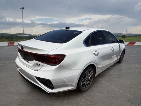 Used 2019 Kia Forte EX FWD image 3