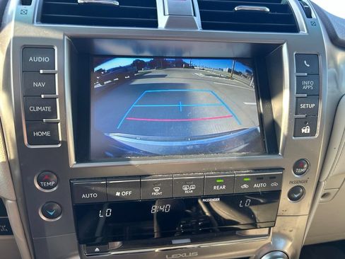 Used 2018 Lexus GX 460 Premium w/ Premium Package AWD/4WD image 17