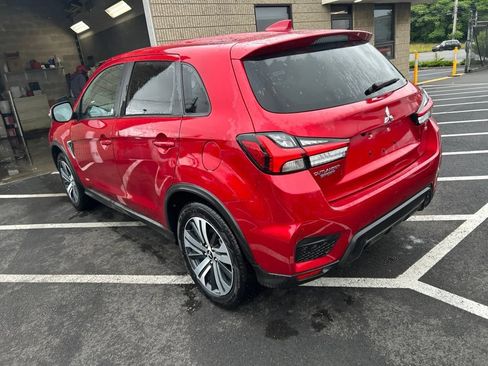 Used 2025 Mitsubishi Outlander Sport SE AWD/4WD image 4