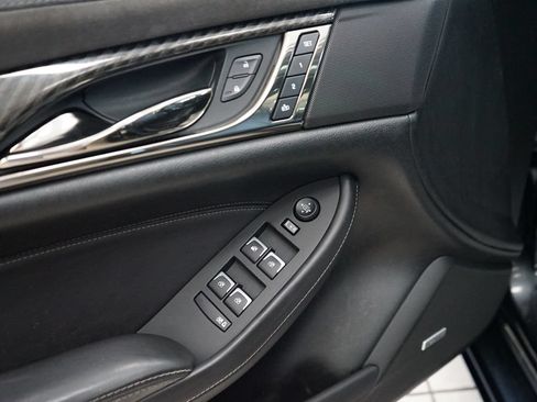 Used 2018 Cadillac CTS Vsport Premium Luxury RWD image 27