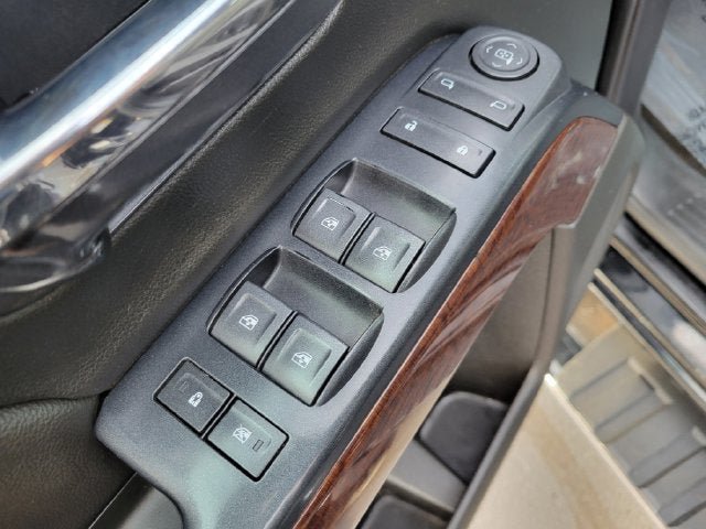 Used 2018 GMC Sierra 1500 SLE w/ Suspension Package, Off-Road AWD/4WD image 9