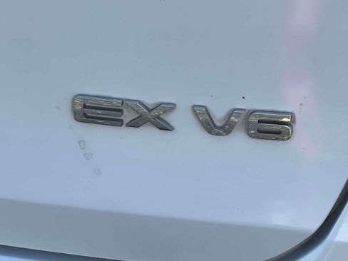 Used 2023 Kia Sportage LX FWD image 8