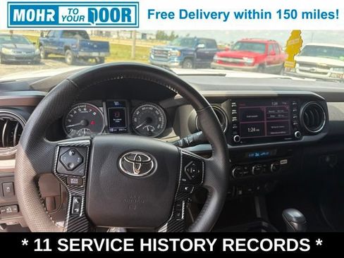 Used 2021 Toyota Tacoma TRD Off-Road w/ Technology Package AWD/4WD image 33