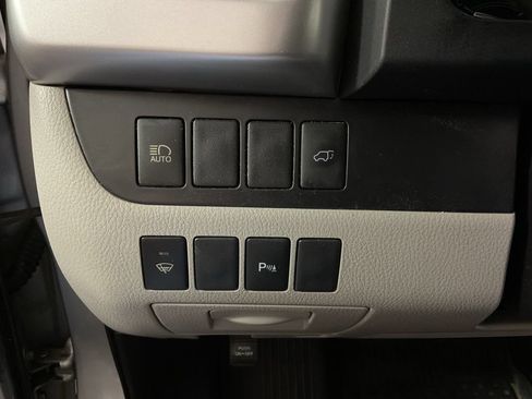 Used 2019 Toyota Highlander Limited AWD/4WD image 30