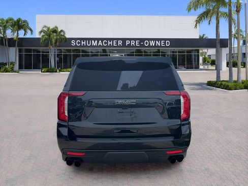 Used 2023 GMC Yukon XL Denali w/ Advanced Technology Package AWD/4WD image 6