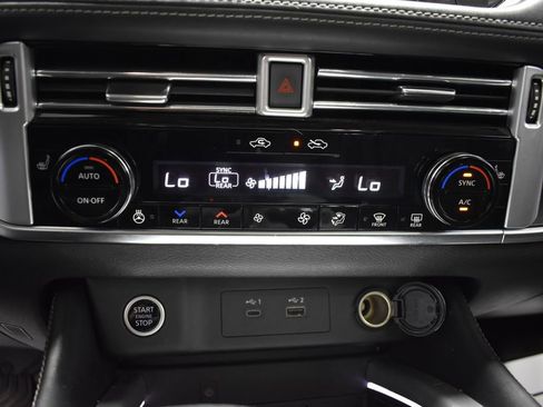 Certified 2023 Nissan Rogue Platinum w/ Platinum Premium Package AWD/4WD image 20