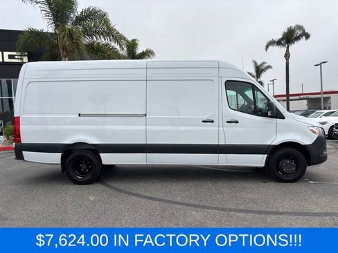 Used 2025 Mercedes-Benz Sprinter 3500 image 2