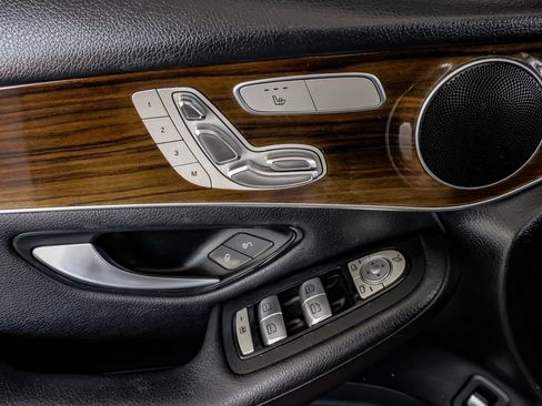 Used 2019 Mercedes-Benz GLC 300 image 44