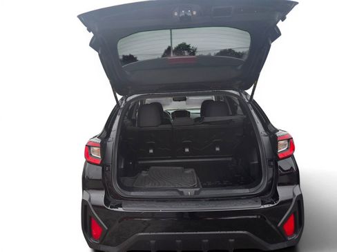 Used 2024 Subaru Crosstrek 2.0i Premium AWD/4WD image 5