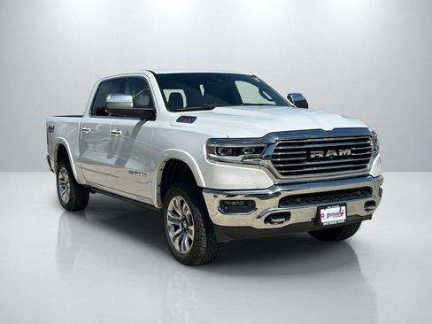 Used 2022 RAM 1500 Limited AWD/4WD image 3