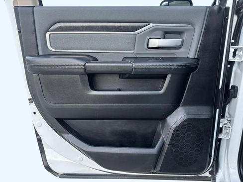 Used 2019 RAM 2500 Big Horn image 26