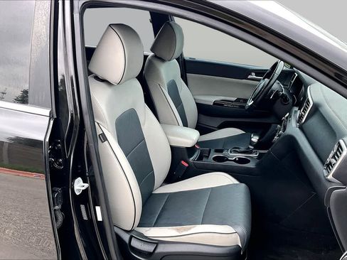 Used 2018 Kia Sportage EX w/ EX Sport Appearance Package FWD image 9