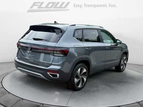 New 2026 Volkswagen Taos SE AWD/4WD image 7