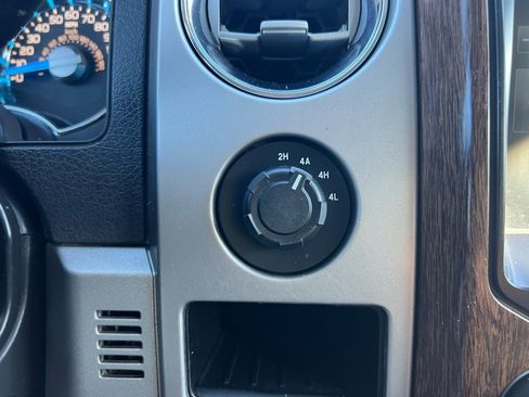 Used 2013 Ford F150 Lariat image 22