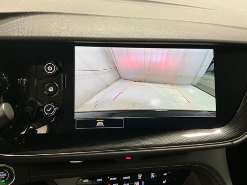 Used 2023 Buick Envision Essence AWD/4WD image 21