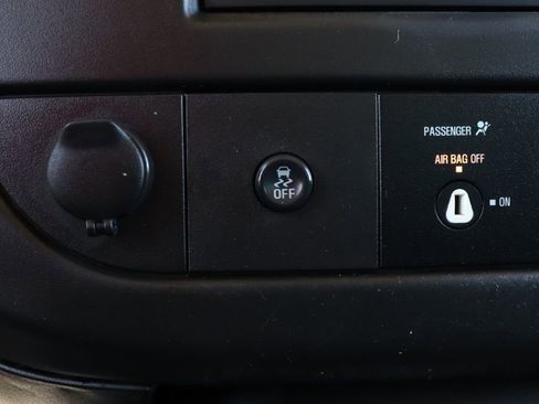 Used 2017 GMC Savana 2500 image 16