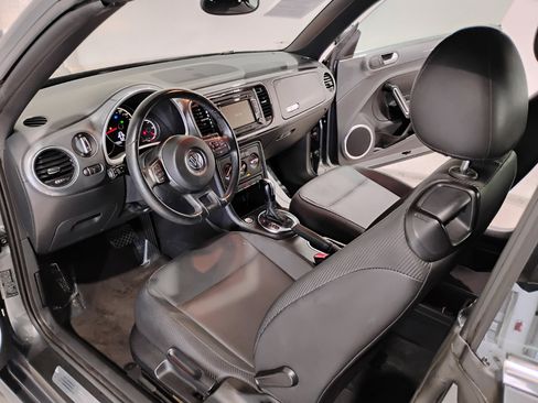 Used 2013 Volkswagen Beetle 2.5 image 11