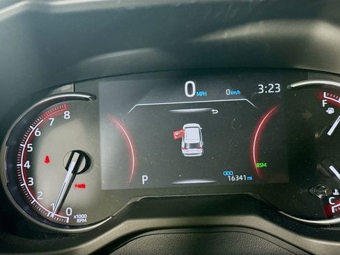 Used 2023 Toyota RAV4 XLE image 12