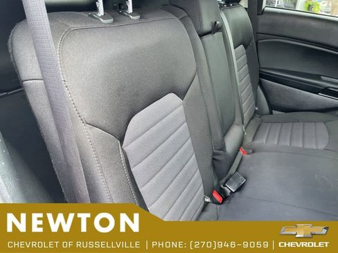 Used 2020 Ford Edge SE AWD/4WD image 25