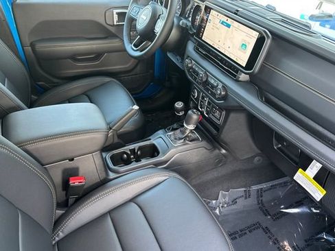 New 2026 Jeep Gladiator Mojave AWD/4WD image 14