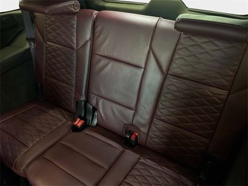 New 2026 Cadillac Escalade Luxury w/ LPO, Radiant Package image 12