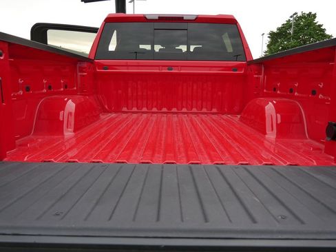 Used 2026 GMC Sierra 1500 SLE w/ Preferred Package AWD/4WD image 11