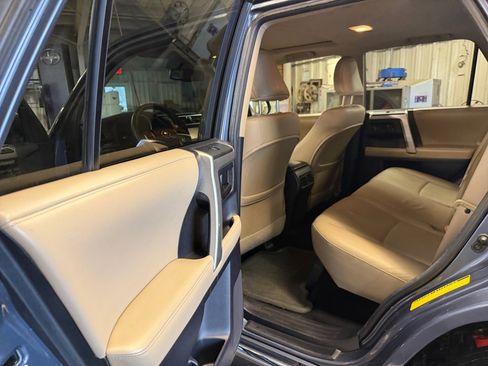 Used 2013 Toyota 4Runner Limited AWD/4WD image 34