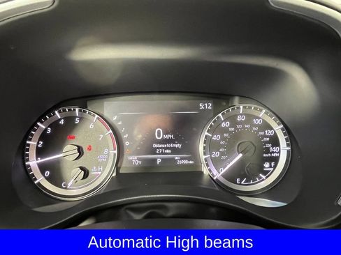 Used 2023 Toyota Highlander XLE AWD/4WD image 4