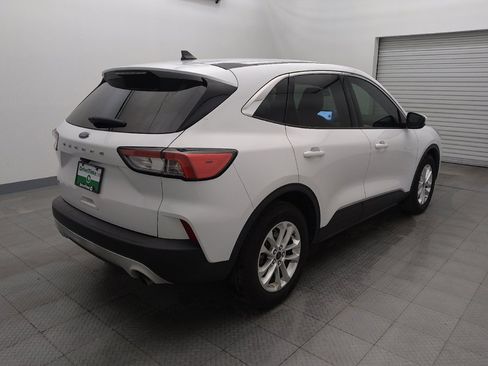 Used 2021 Ford Escape SE image 9