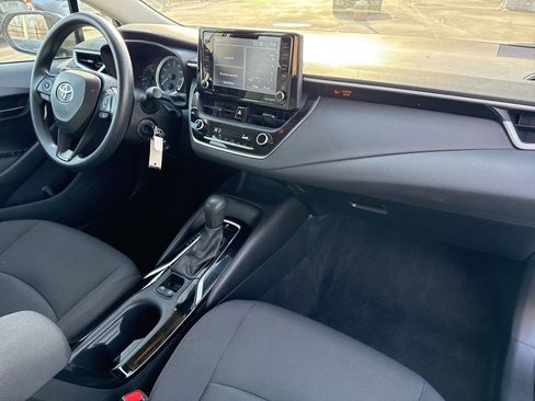 Certified 2022 Toyota Corolla LE image 14