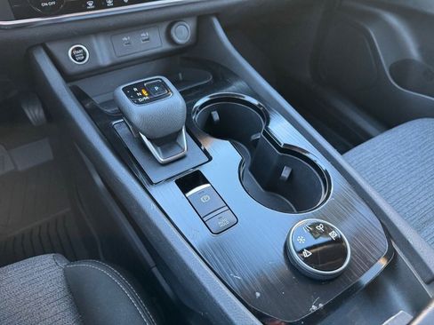 Certified 2023 Nissan Rogue SV image 20