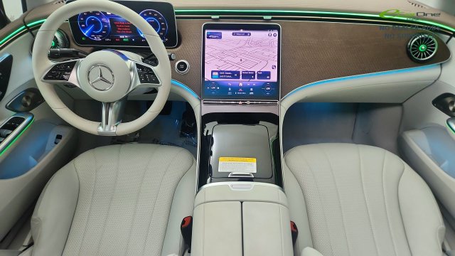 Used 2025 Mercedes-Benz EQE 350+ Sedan w/ Driver Assistance Package image 87