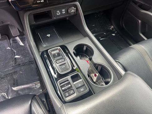 Used 2025 Honda Pilot EX-L image 23